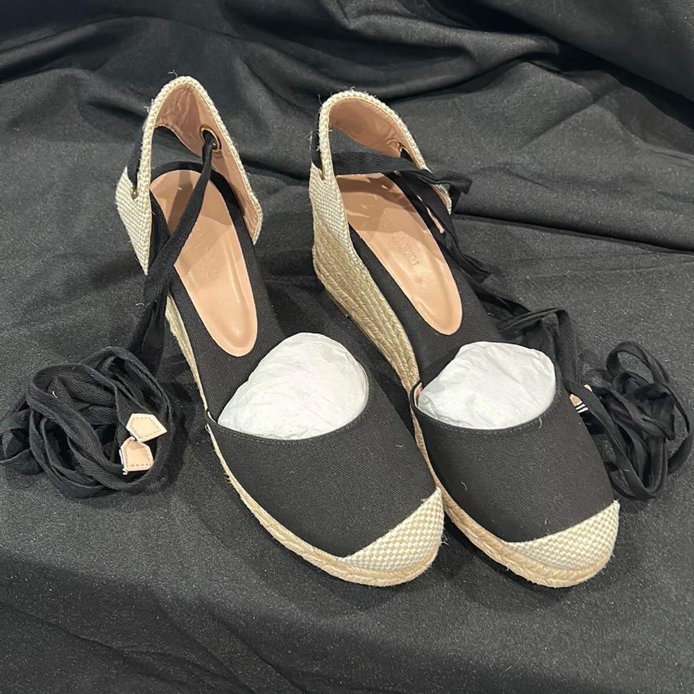 New Black Wedge Closed Toe Sandal Size 8